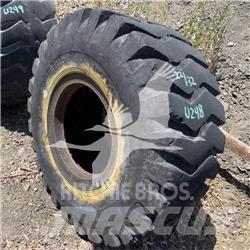  Gulf 23.5X25 Tyres, wheels and rims