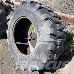 Titan 17.5L24 Tyres, wheels and rims