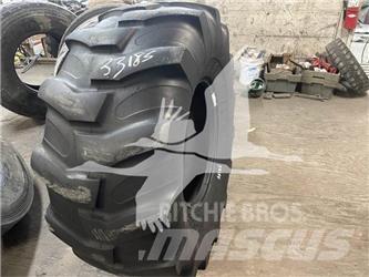 Titan 21LR24 Tyres, wheels and rims