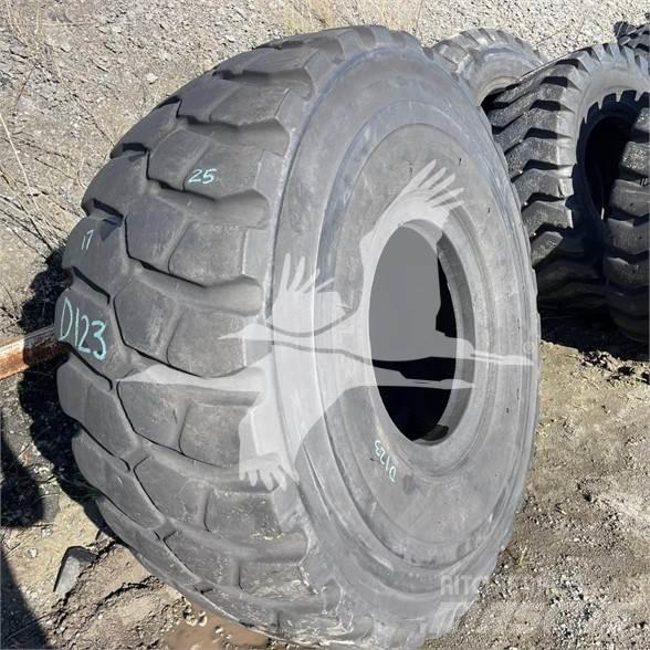 Titan 26.5R25 Tyres, wheels and rims
