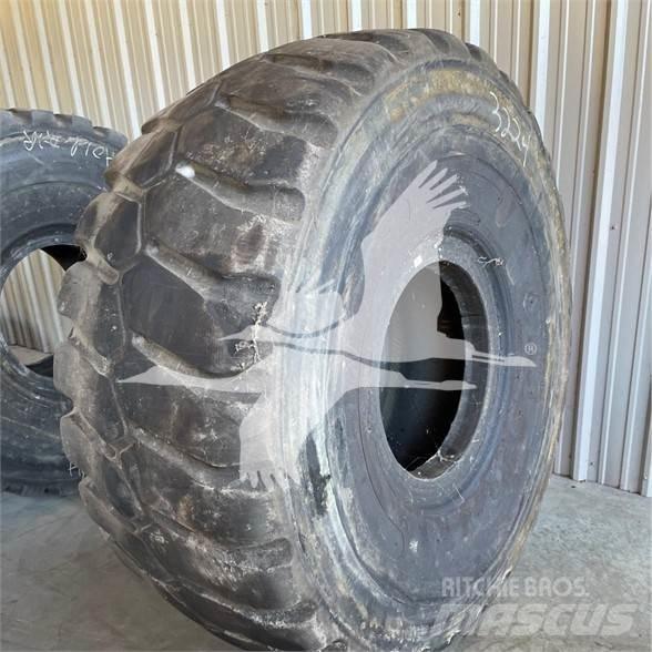 Titan 29.5R25 Tyres, wheels and rims