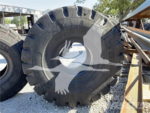 Titan 29.5x25 Tyres, wheels and rims