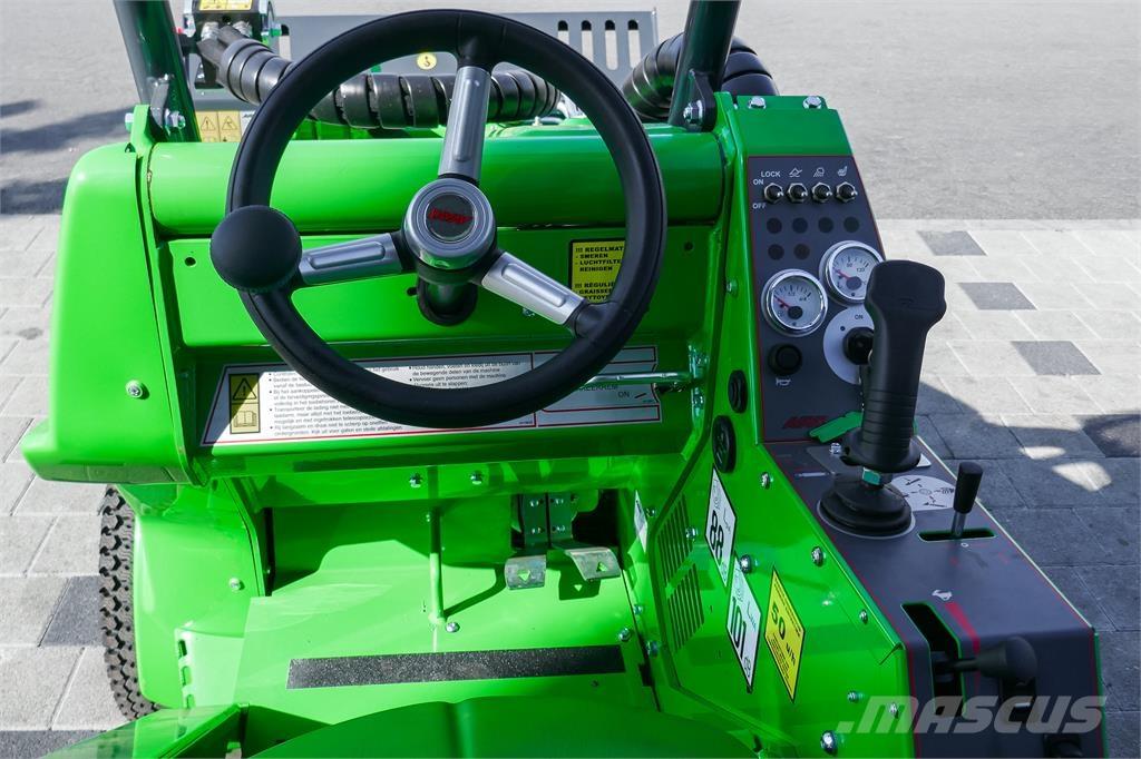 Avant M 423 Mini excavators < 7t