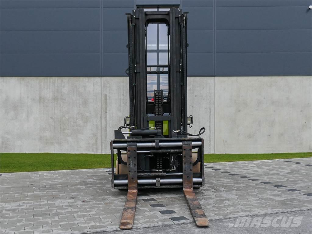 Clark CGC 70 LPG trucks