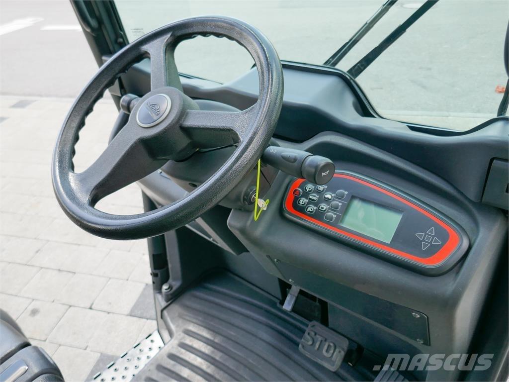 Linde P 60 Towing truck