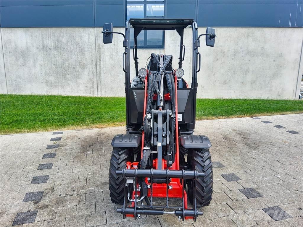 Manitou MLA 2-25H Mini excavators < 7t