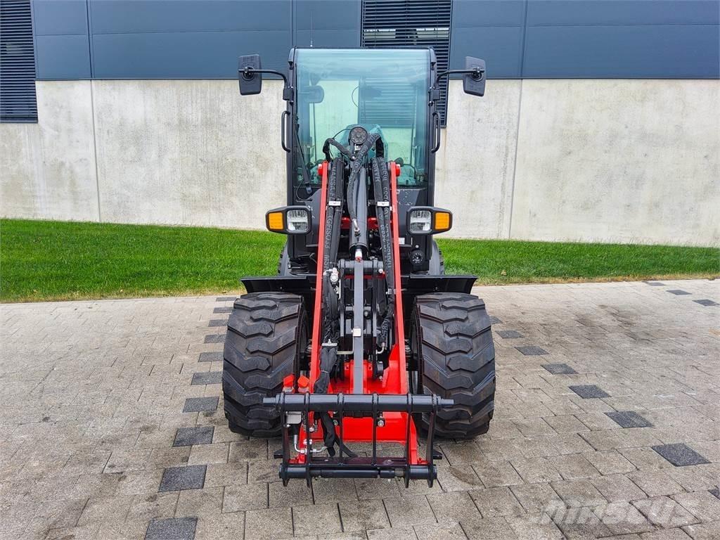 Manitou MLA 3-25H Mini excavators < 7t