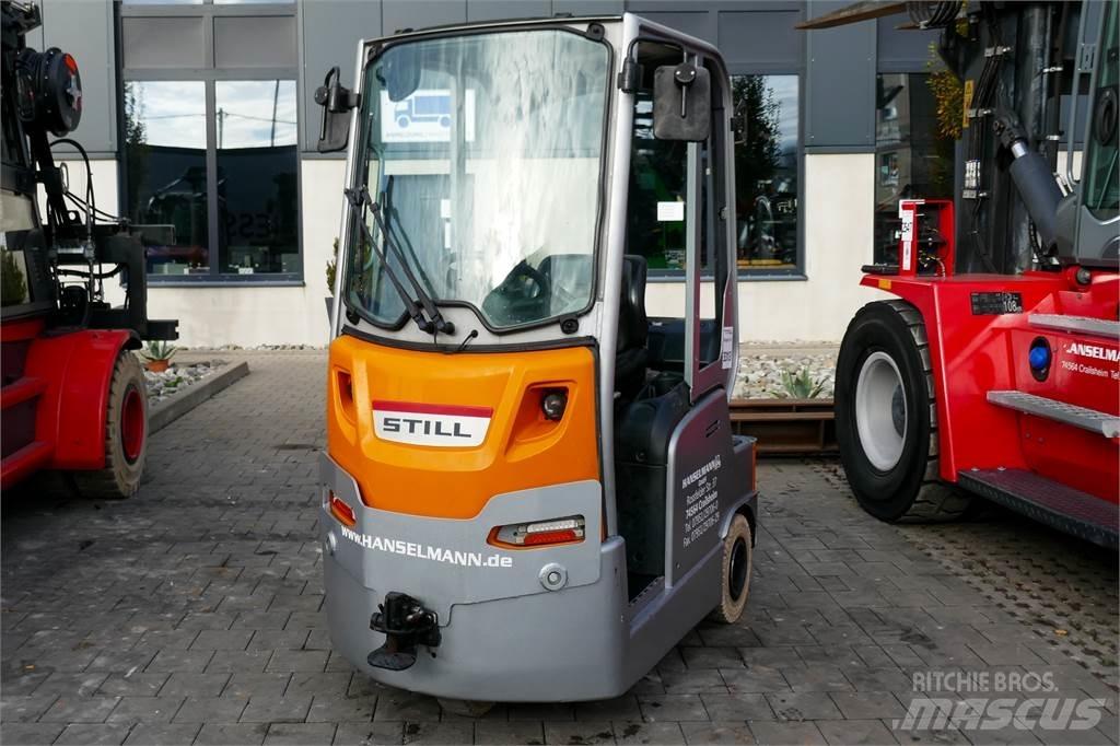 Still LTX70 Towing truck