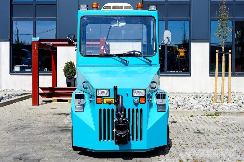 Volk TFZ30H Towing truck