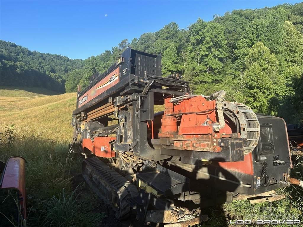 Ditch Witch JT3020 Mach 1 Horizontal Directional Drilling Equipment