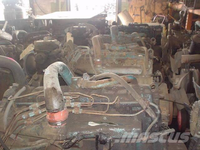 International DT 466C Engines