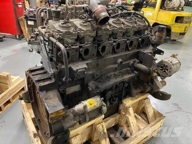 Komatsu SA6D125E-2 Engines