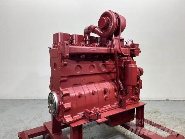 Komatsu SAA6D102 Engines