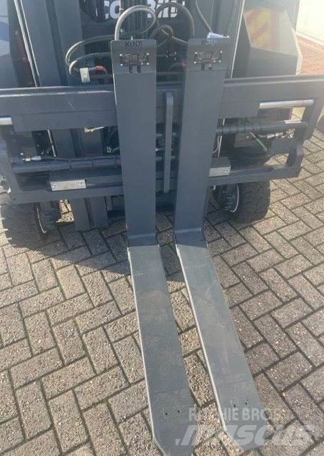 Combilift CBE 3000 Sideloader