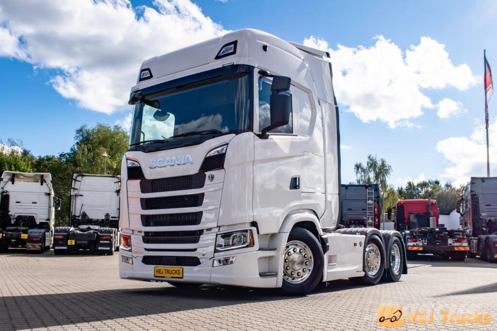 Scania S590 A6x2/4NB Truck Tractor Units
