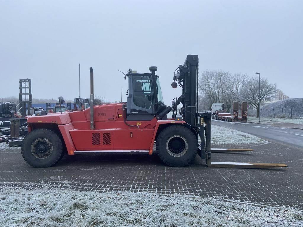 Kalmar DCG300-12LB Diesel trucks