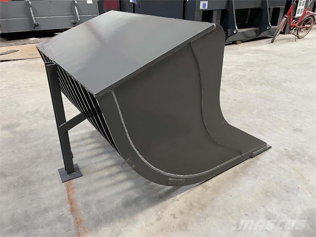  850 mm Ribbeskovl Buckets