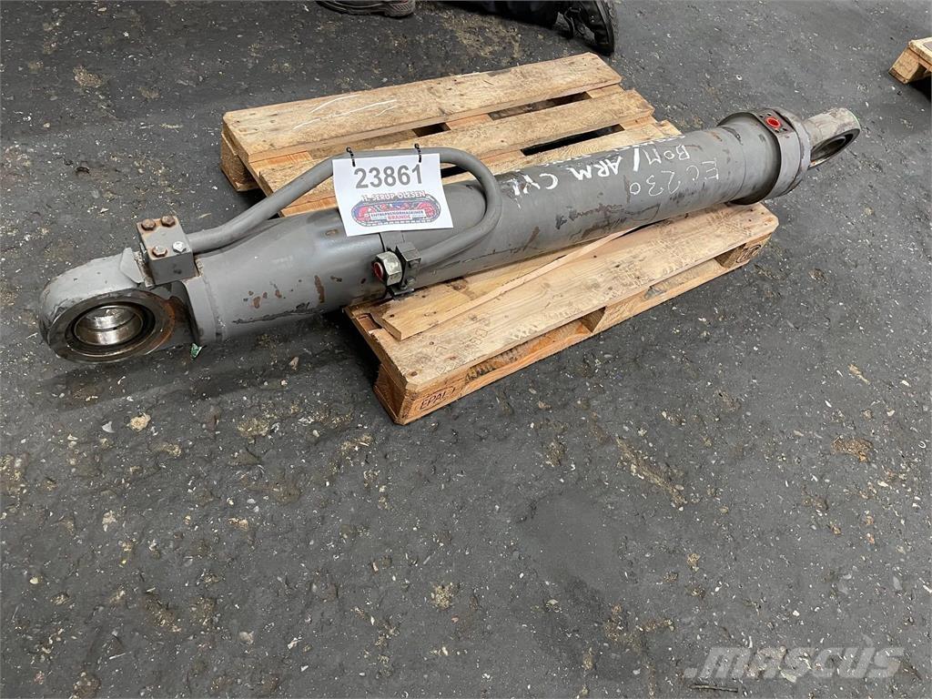  Armcylinder ex. Volvo EC230 Hydraulics