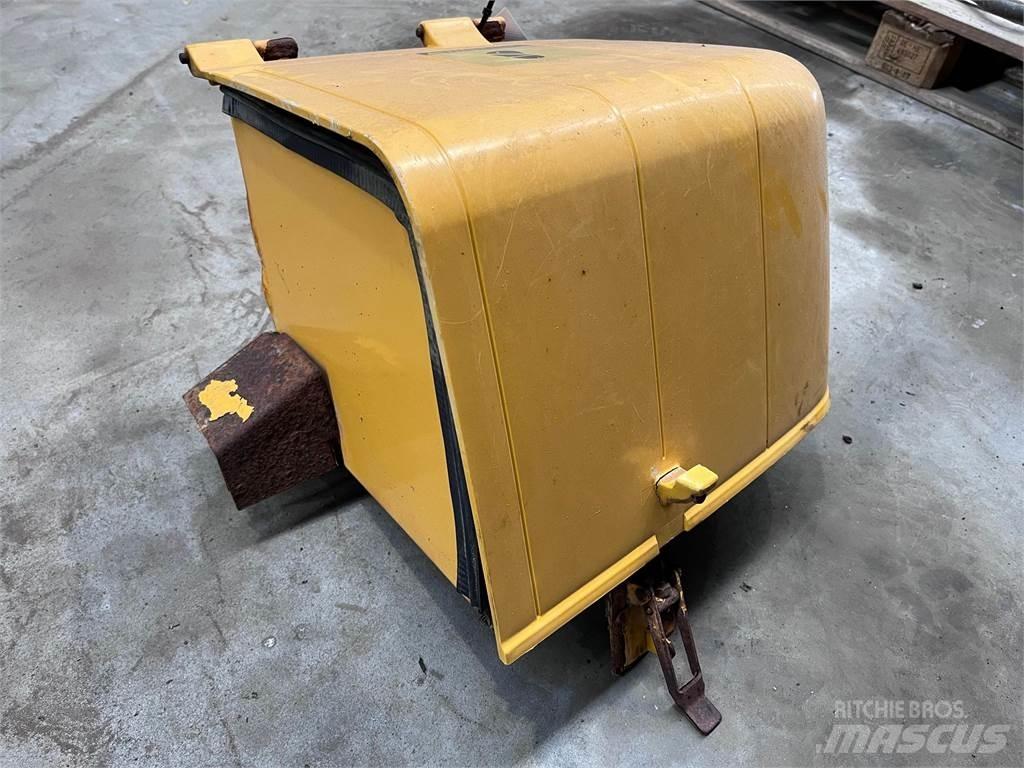  Batterikasse, Volvo L90E Other components
