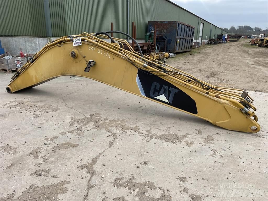 CAT 323D monobom Other components