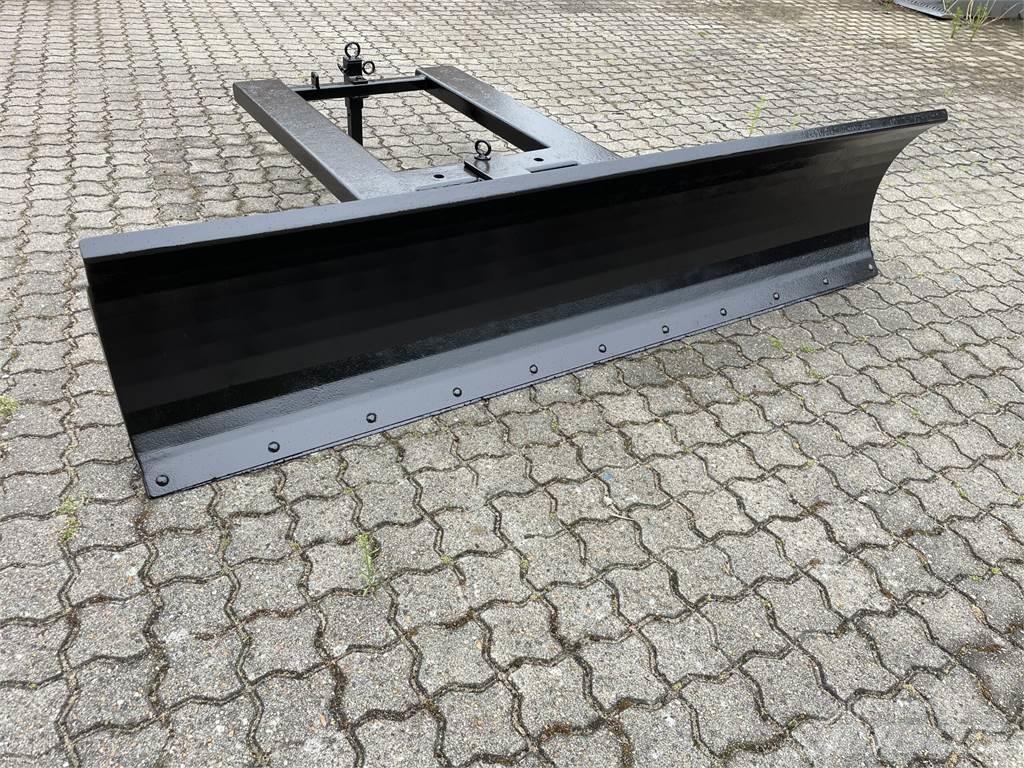  Dozerblad truck, svingbar Snow blades and plows
