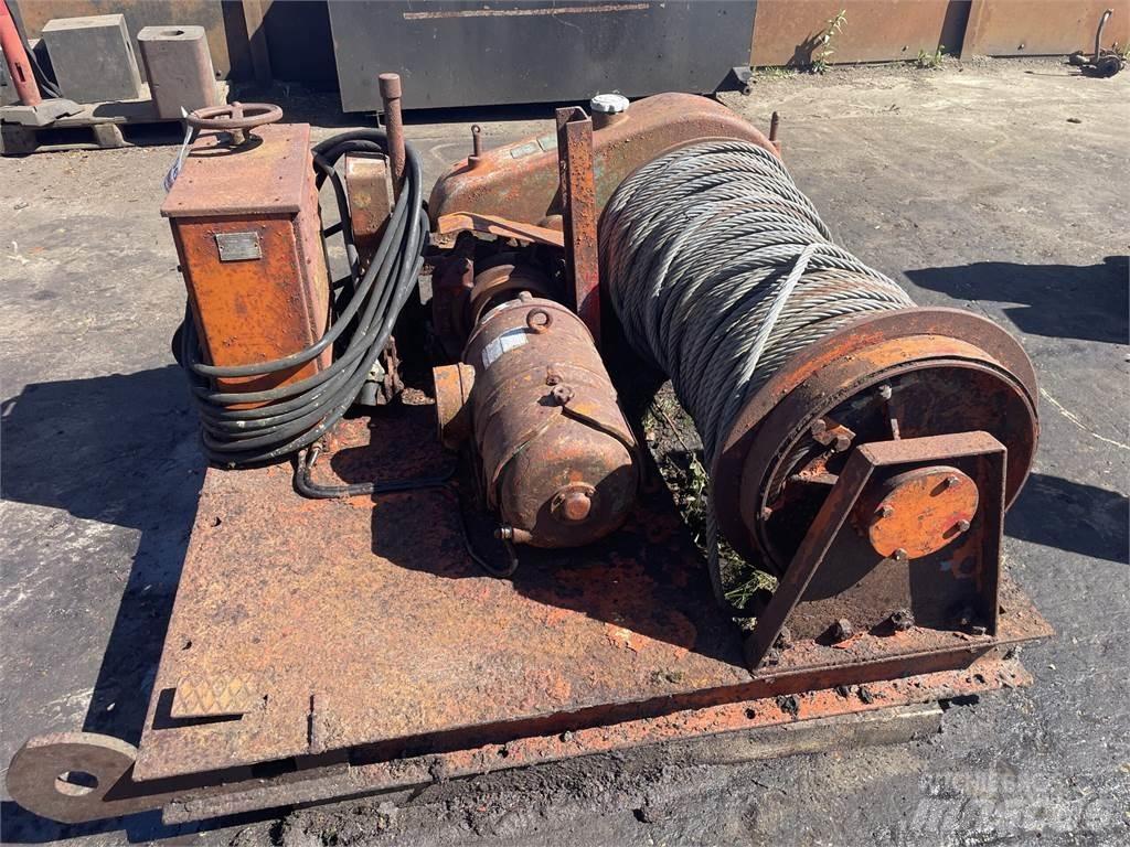 El-spil med gear og bremse. Hoists, winches and material elevators