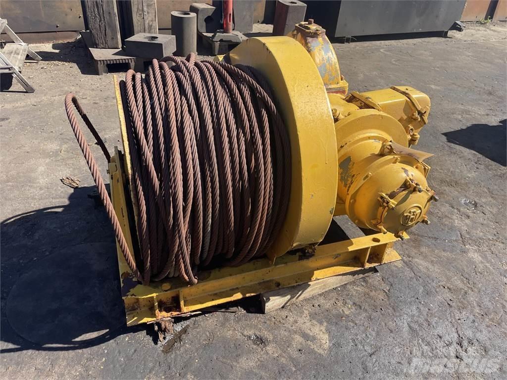  El-spil med gear og bremse Winches, hoists and material lifts