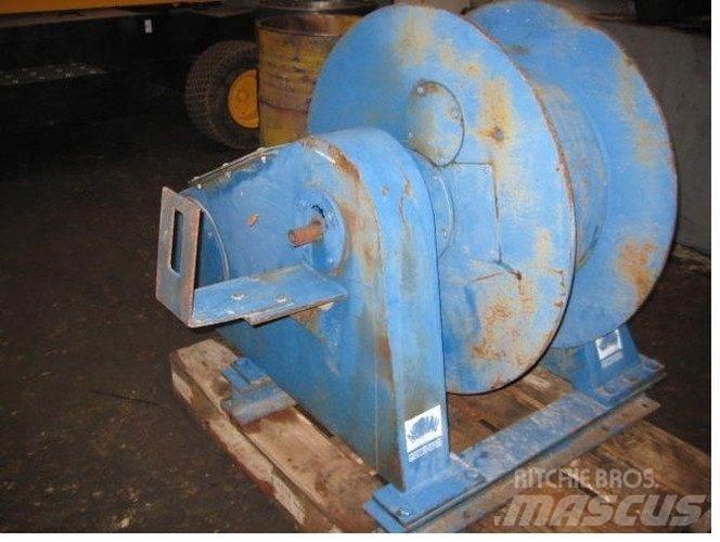  Hydr. Nørlau sondespil Winches, hoists and material lifts