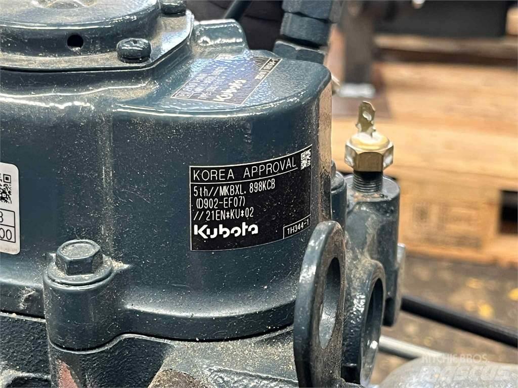 Kubota D902-EF07 motor Engines