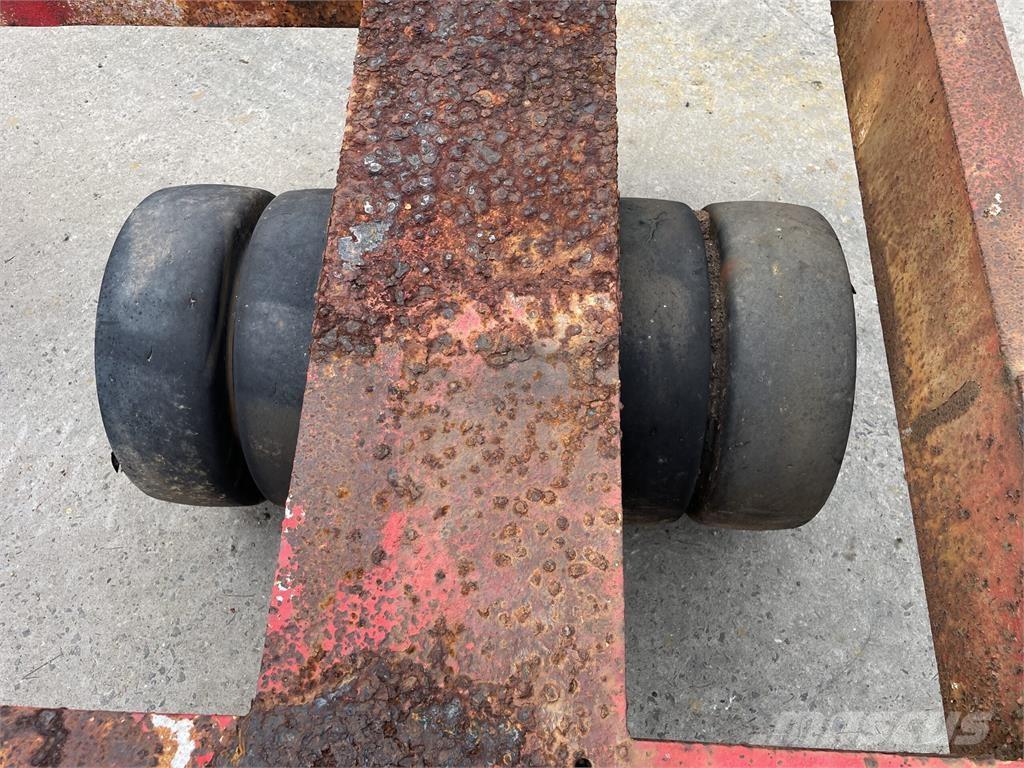 Mafi trailer 20ft - 25 ton Low loader-semi-trailers