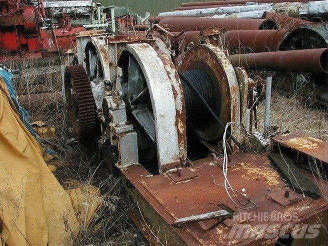 Piloteringsspil 3 tromler Winches, hoists and material lifts