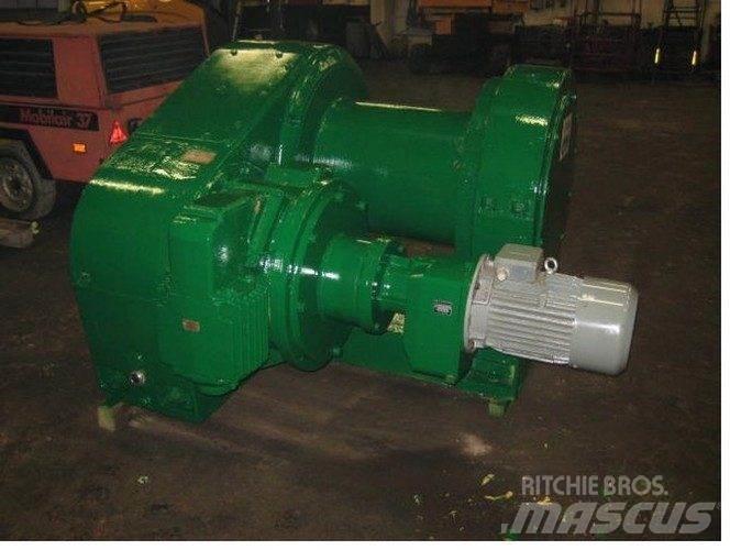  Spil Hoists, winches and material elevators