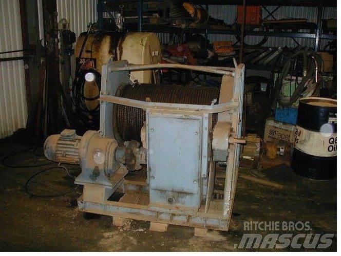  Spil Hoists, winches and material elevators