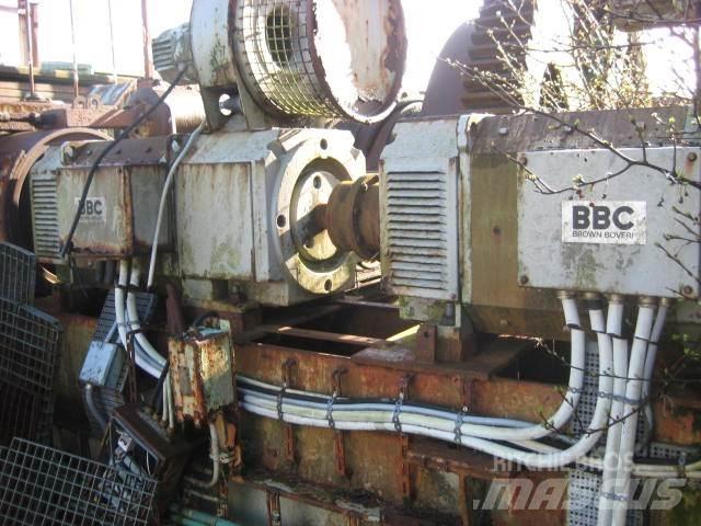  Spil Hoists, winches and material elevators