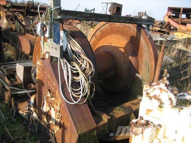  Spil - vægt ca. 7 ton Winches, hoists and material lifts