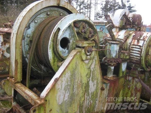  Støttebensspil ex. Storhavn Winches, hoists and material lifts