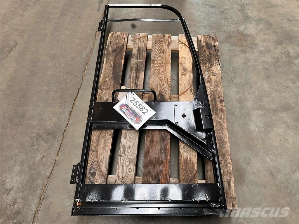 Takeuchi TB1140 dørramme Other components