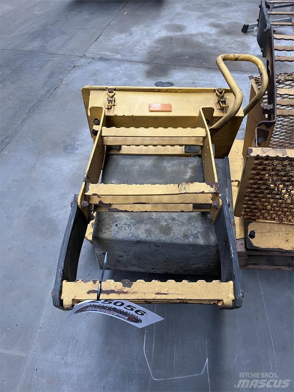  Trappe, Volvo L90E Other components