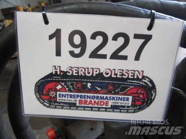 Volvo 230B Krøjegear Other