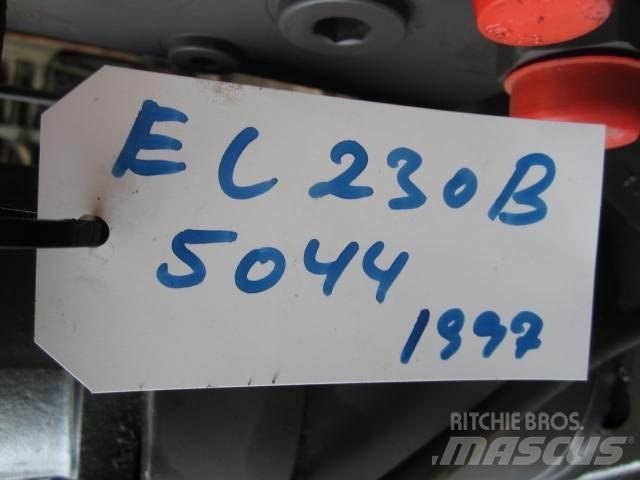 Volvo 230B Krøjegear Other