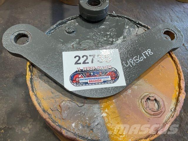 Volvo L90B Link Arm Other components