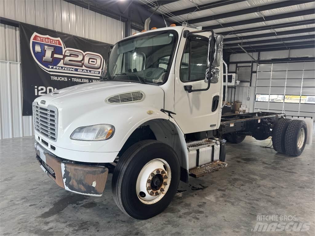 Freightliner M2 106 Chassis Cab trucks