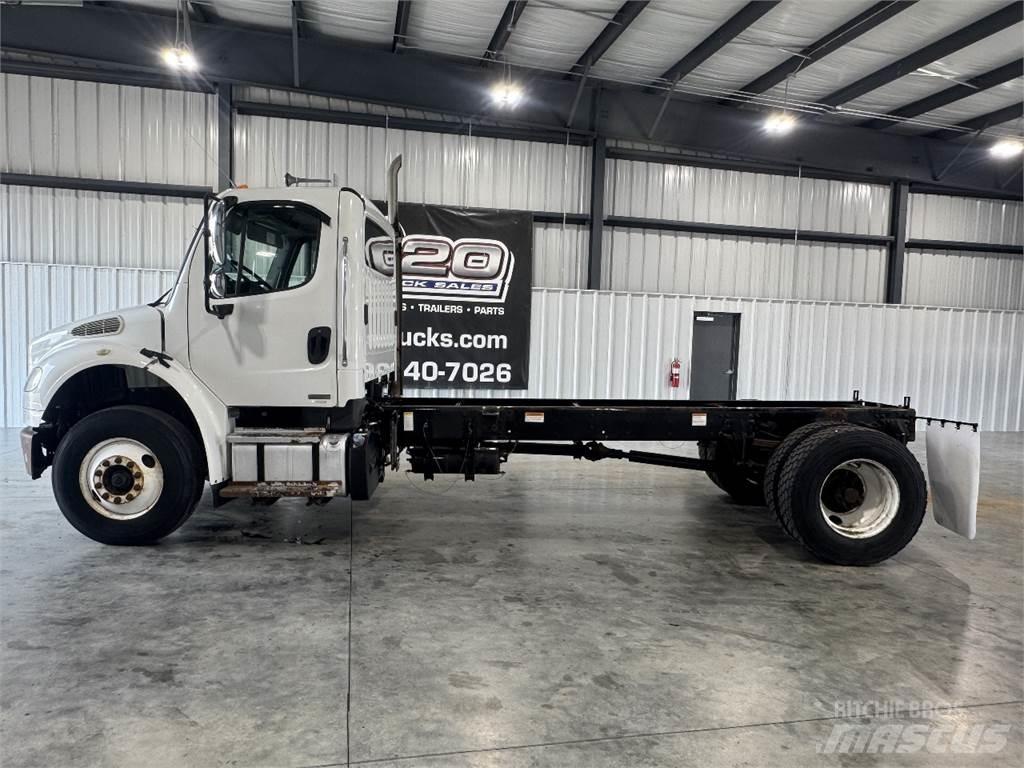 Freightliner M2 106 Chassis Cab trucks