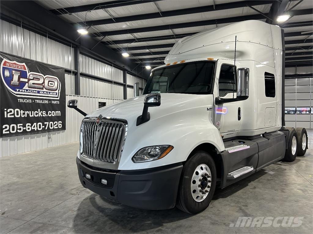 International LT625 Truck Tractor Units