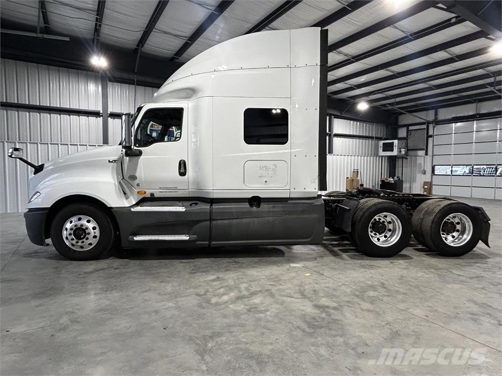 International LT625 Truck Tractor Units