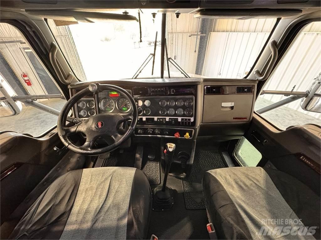 Kenworth T660 Truck Tractor Units