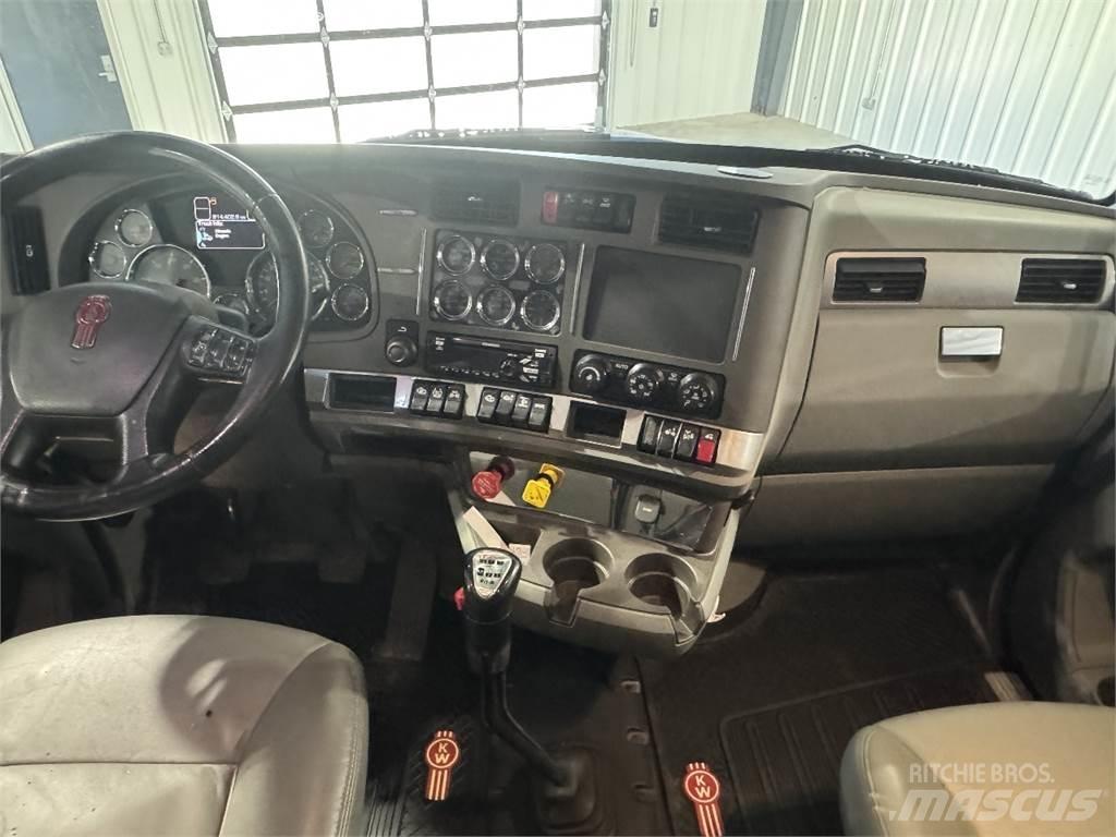 Kenworth T680 Truck Tractor Units