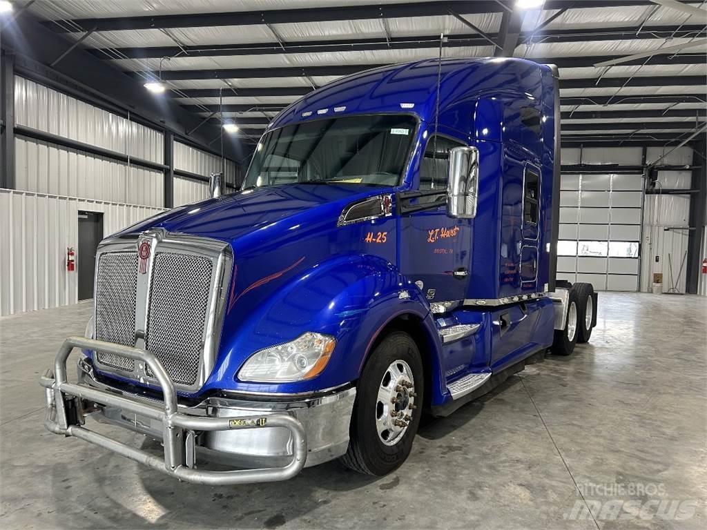 Kenworth T680 Truck Tractor Units