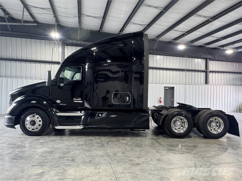Kenworth T680 Truck Tractor Units