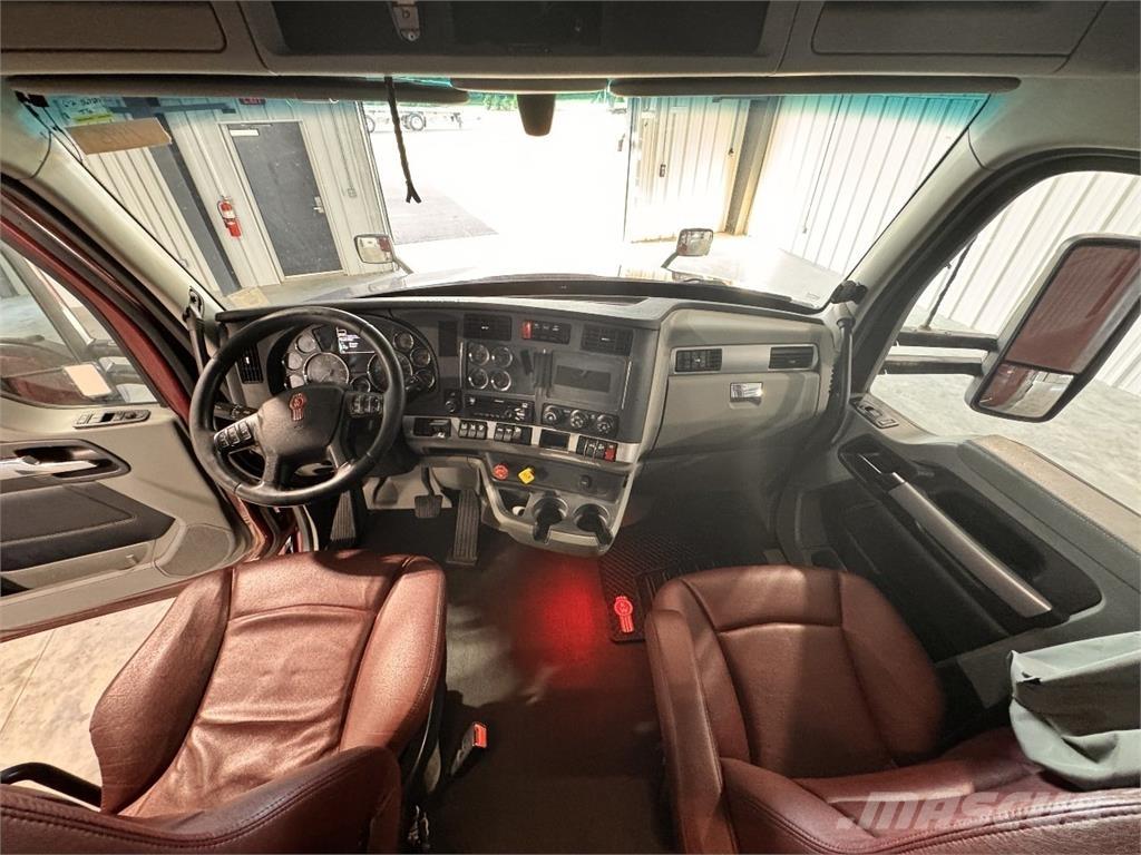 Kenworth T680 Truck Tractor Units